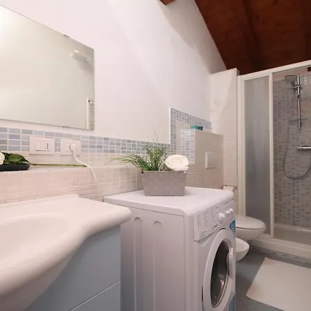 Apartman La Casa Del Pittore Como